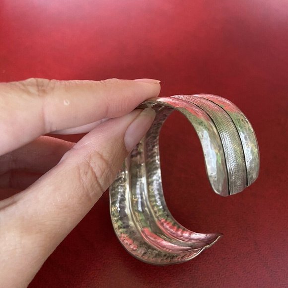 Signed ROHNER Handmade STERLING SILVER Cuff Bracelet - Hand Made Vintage Jewelry - Picture 3 of 4